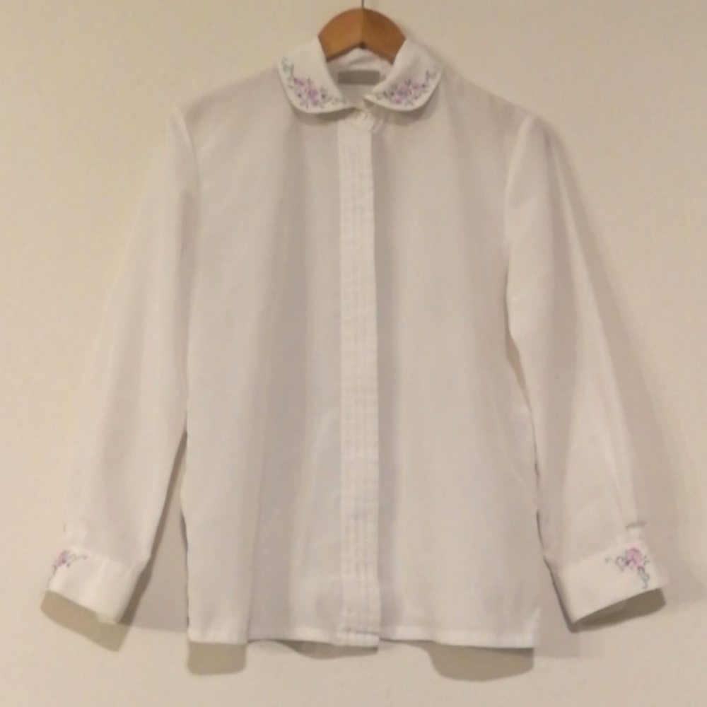 Vintage Peter Pan Collar Embroidered White Blouse
